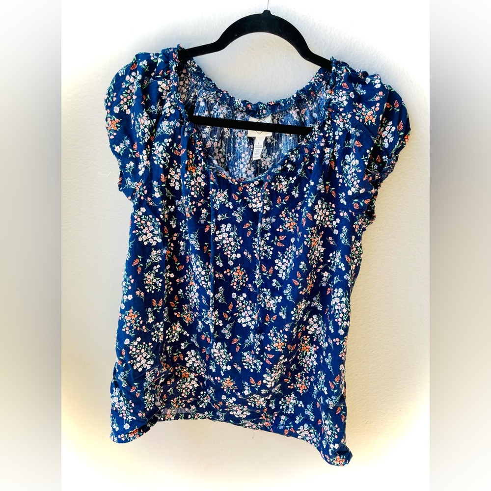 St. John’s Bay Blue Floral Blouse Women’s Size S